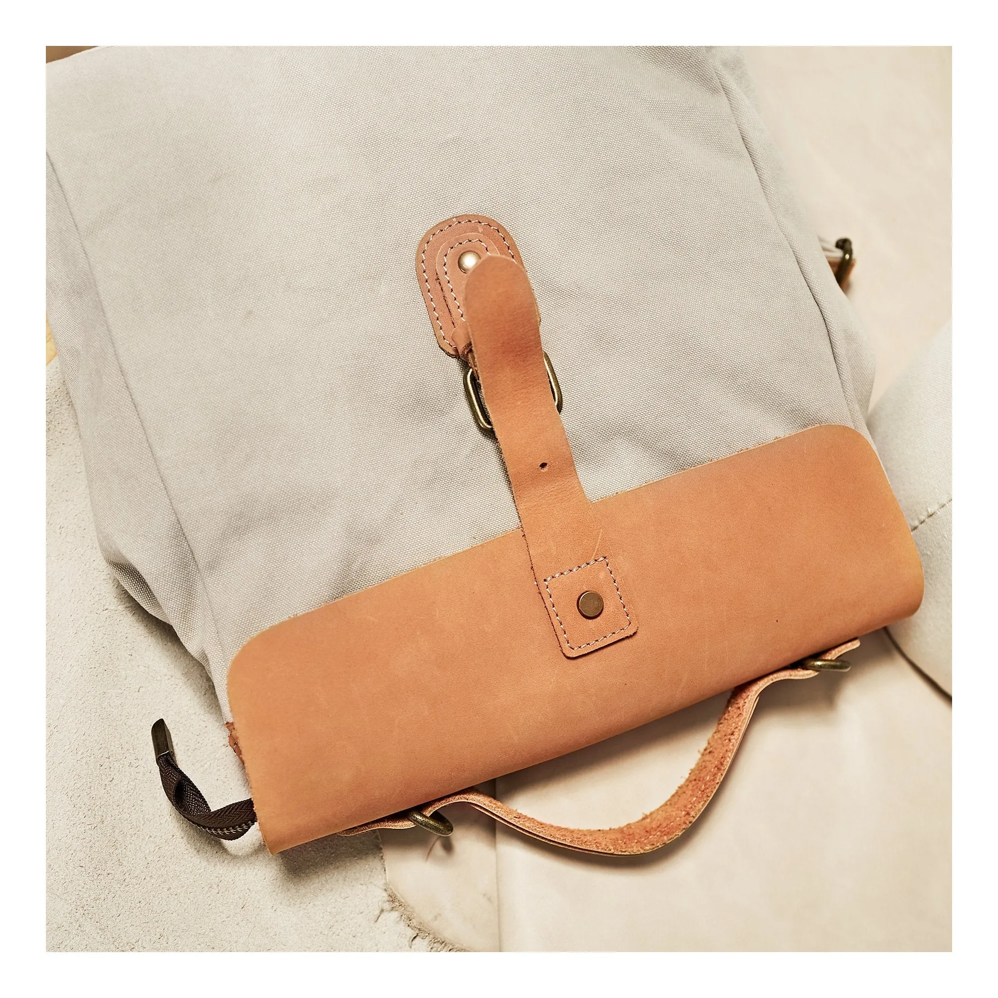 Canvas Leather Mens Womens Backpack Messenger Backpack Satchel Bag Canvas School Backpack for Men Women