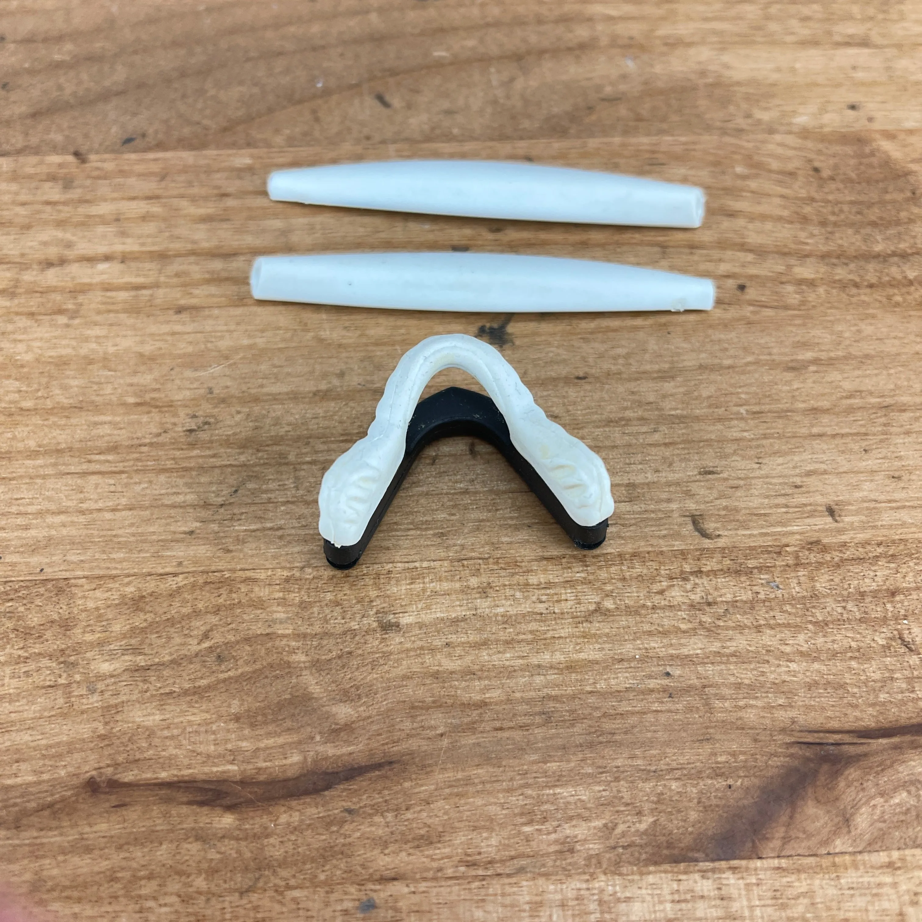 New/Rare! Oakley Vintage 2003 Pro M Frame Earsock Nosepiece Kit White