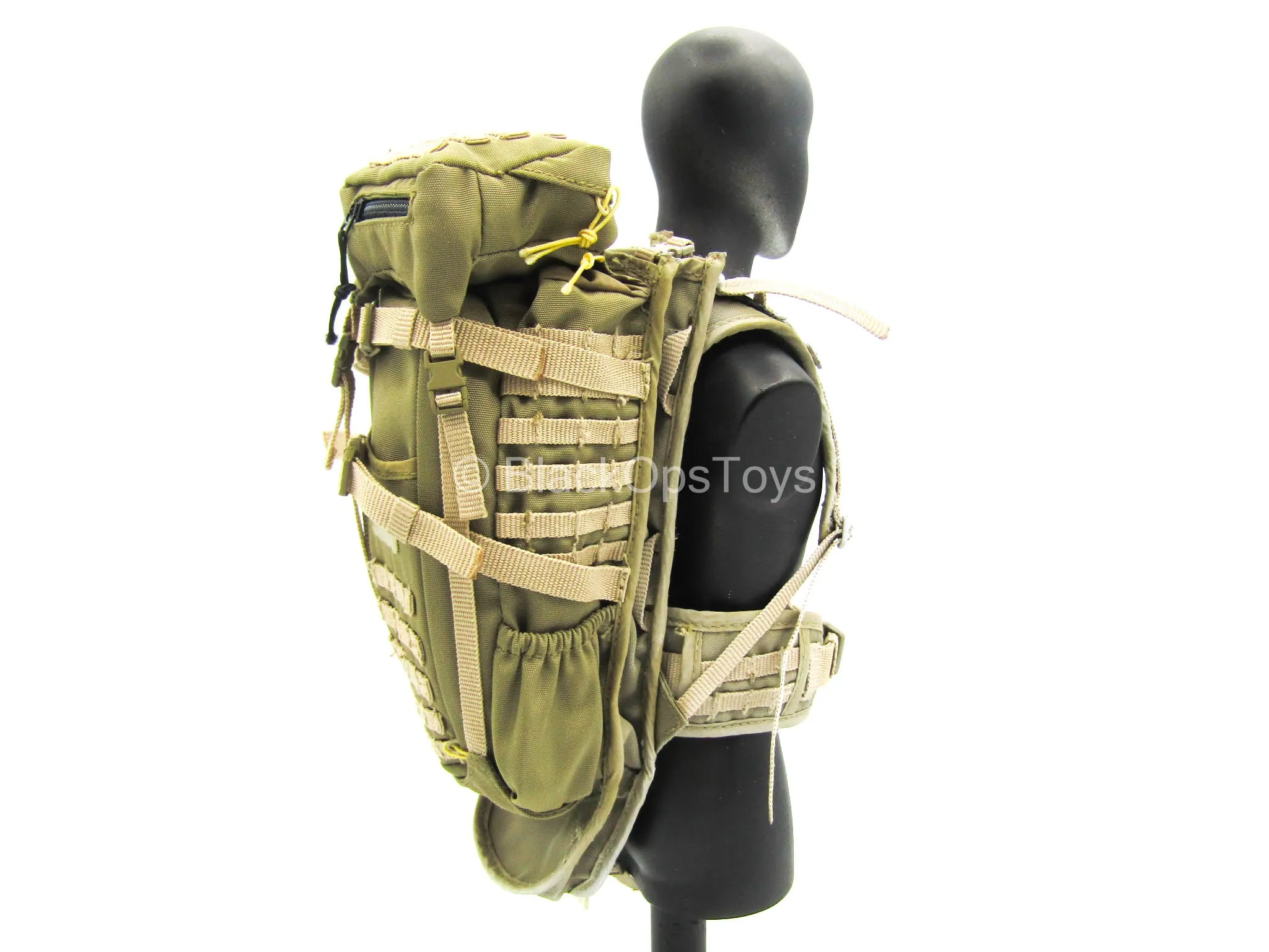 NSW Winter Warfare - Tan Backpack w/Cover